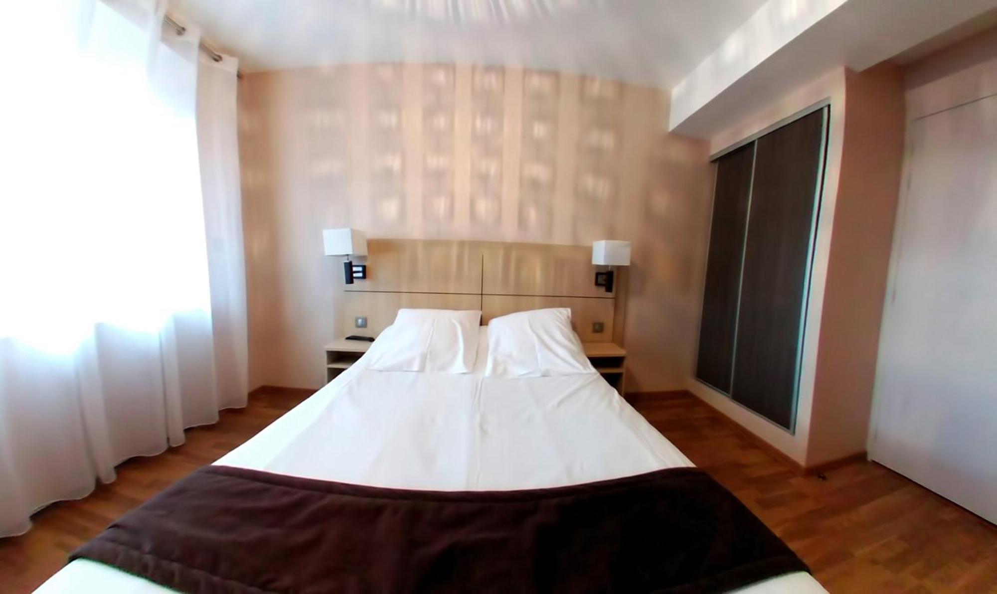 Hotel Au Bon Coin Cloyes-sur-le-Loir Eksteriør bilde