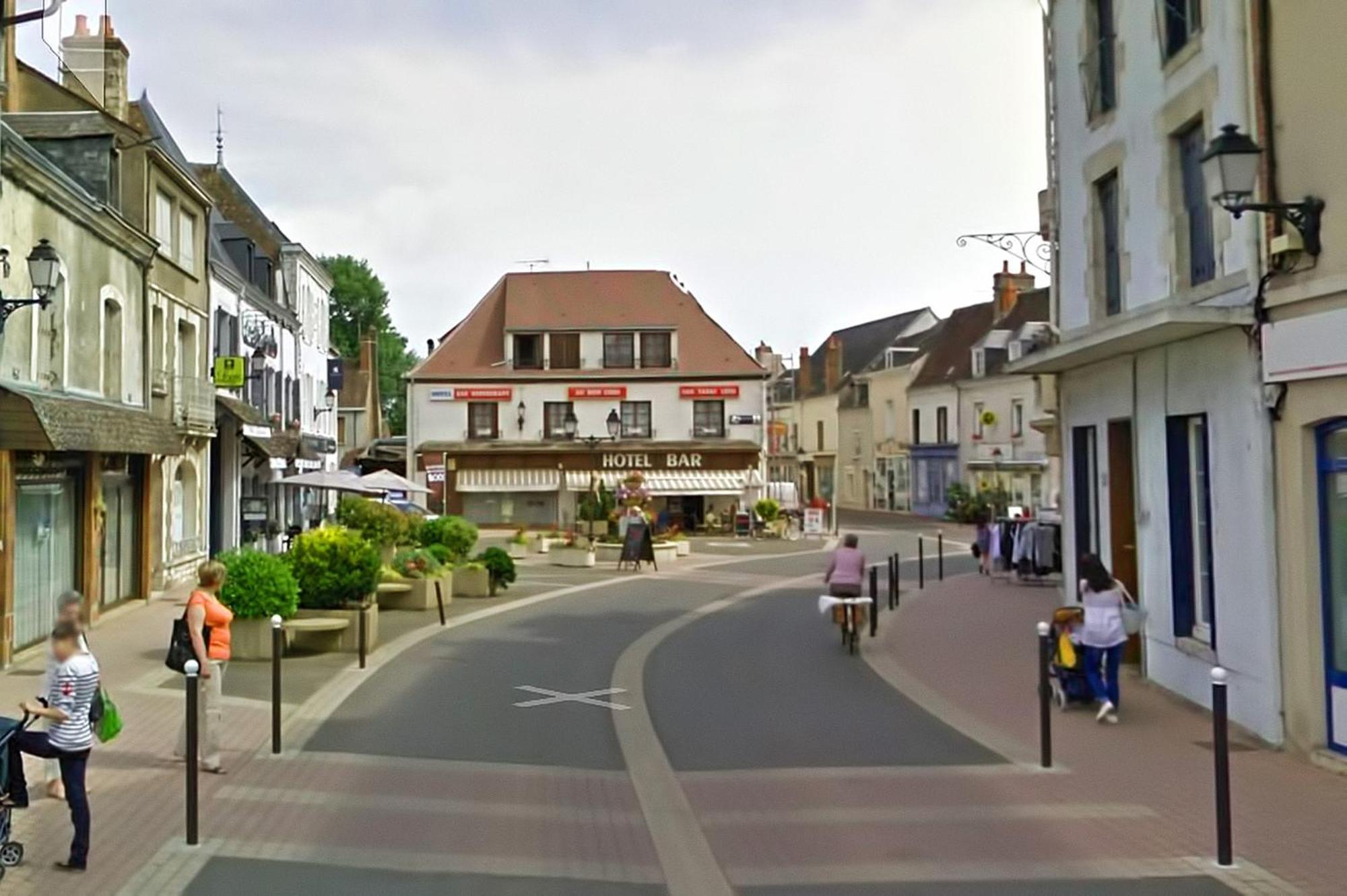 Hotel Au Bon Coin Cloyes-sur-le-Loir Eksteriør bilde